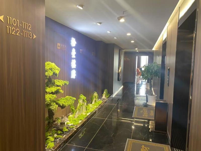 移民广场拾壹棋牌急聘服务员