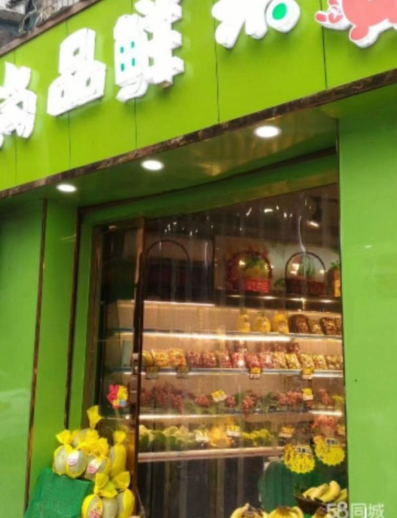 万州区沙龙路二段主干道门面出租,之前开水果店多年