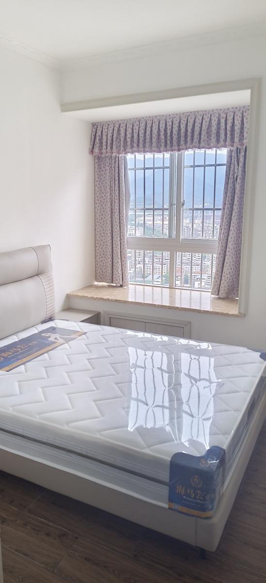 周家坝现代城,3房业主家装,拎包入住,有喜欢的联系我实地看房