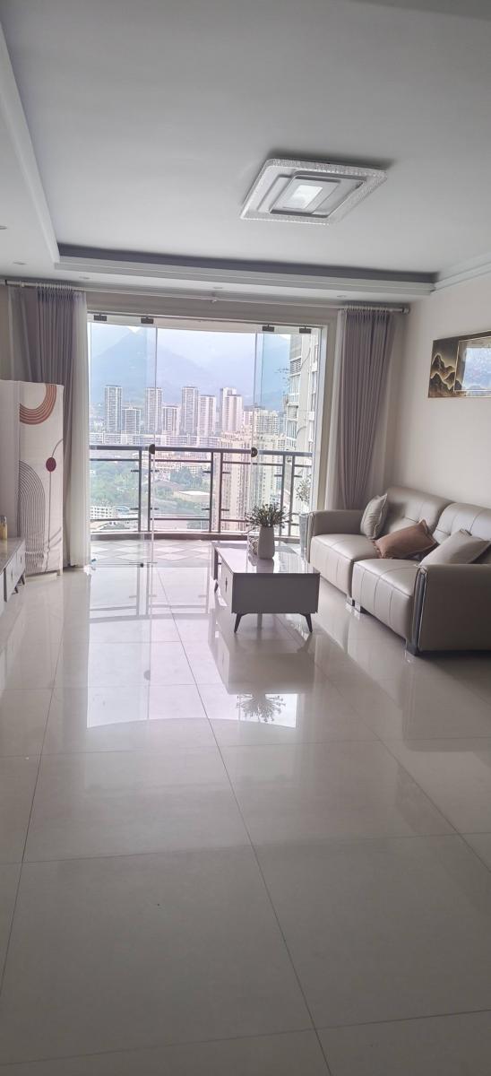 周家坝现代城,3房业主家装,拎包入住,有喜欢的联系我实地看房